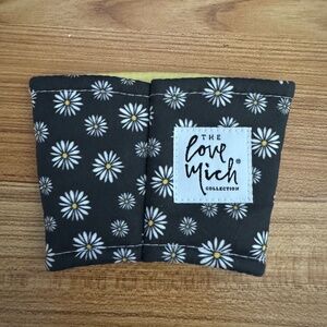Love Mich Coffee Cozy - Small Daisy